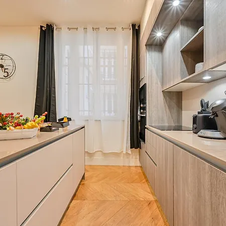 Apartamento Magnifique De Luxe & Familia - 16